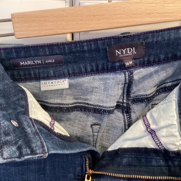 NYDJ Marilyn Ankle Jeans 16W Cuffed Gold Embroidered - Picture 4 of 6